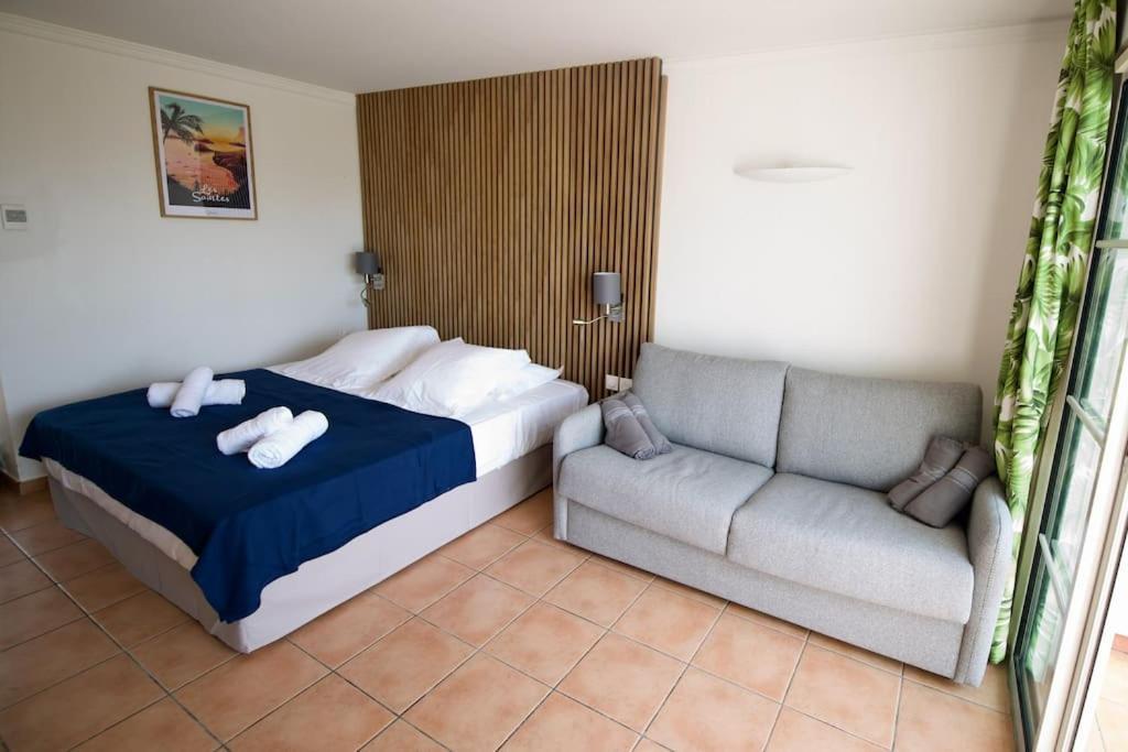 Appartement Avec Terrasse Chez Pierre Et